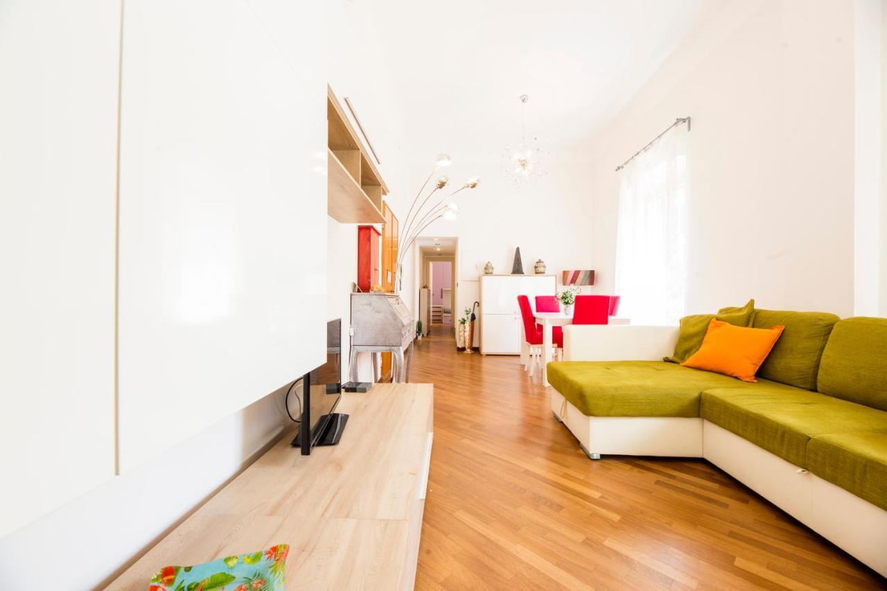 Bernardo House By Holiday Home 24 Génova Exterior foto